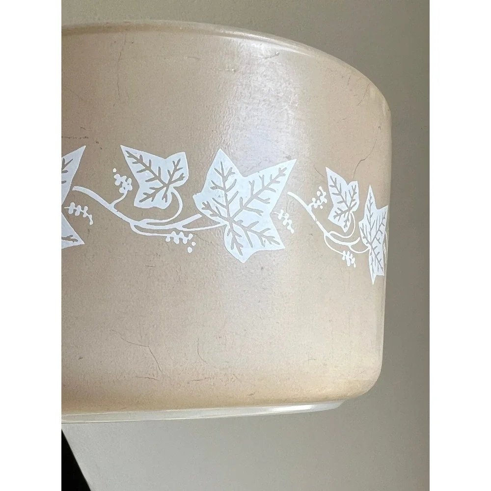 Vintage Pyrex Sandalwood Casserole #473 Serve & Store Ivy Faded with No Shine
